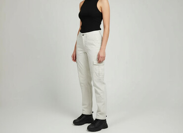 buty cross hatch: Bershka, Штани карго жіночі, розмір M