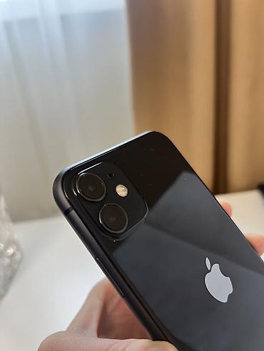iphone 4: IPhone 11, Б/у, 128 ГБ, Черный, Чехол, 72 % — 4