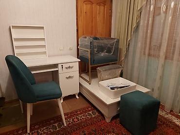 Manikür/pedikür üçün tam avadanlıq dəsti - İş masası: ağ rəngdə, sağ