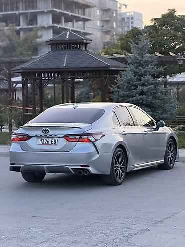 Toyota: Toyota Camry: 2021 г., 2.5 л, Автомат, Бензин, Седан — 2