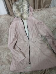 женский кожаный кошелек: Üst geyimi,44,46,razmeritəzə kimidi, qiyməti 30m endirim var at lalafo.az женский кожаный кошелек: Üst geyimi,44,46,razmeritəzə kimidi, qiyməti 30m endirim var