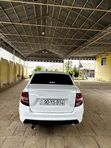 VAZ (LADA): VAZ (LADA) Granta: 1.6 l | 2024 il 28000 km Sedan — 5