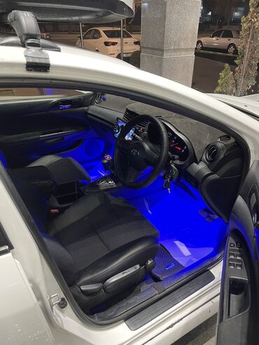 Toyota: Toyota Caldina: 2003 г., 2 л, Автомат, Бензин, Хэтчбэк — 7