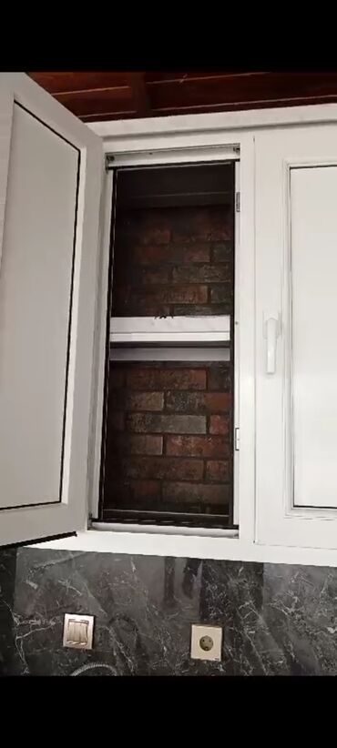 Plastik qapılar: Plasti̇k şkaf. Ağ və rəngli̇ — 11