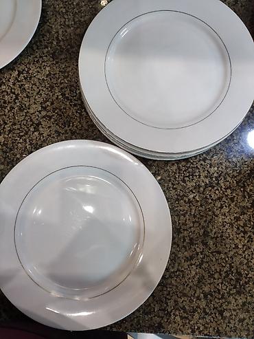 Посуда: Тарелки для второго блюда с цветочком по 150сом каждая luminark - — 12
