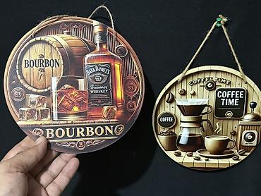 Ev üçün dekor: Dekorativ asılqan lövhələr – “Coffee Time” və “Bourbon” temalı. İkisi — 5