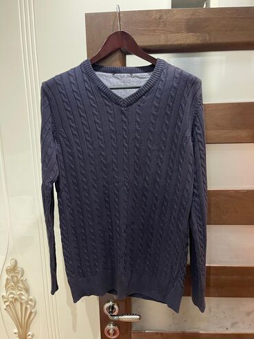 Sviterlər: Kişi üçün sviterlər,hamisi yaxşi vezoyyetde,razmer M-L — 3