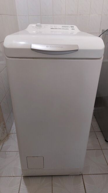 Paltaryuyan maşınlar: Paltaryuyan maşın Electrolux, 5 kq, Ehtiyat hissələri kimi, Avtomat, Qurutmasız, Kredit yoxdur, Ünvandan götürmə