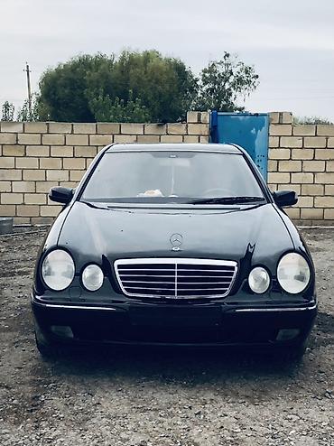 roliklərin satisi: Mercedes-Benz E-Class: 3.2 l | 2000 il Sedan — 9