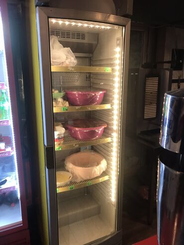 Digər restoran, kafe avadanlığı: Fastud və Burqer restorsnı ücunabsdanlıqlar satılır. Maqdonals — 20