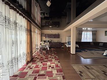 Посуточная аренда домов: 100 м², 4 комнаты, Евроремонт — 1