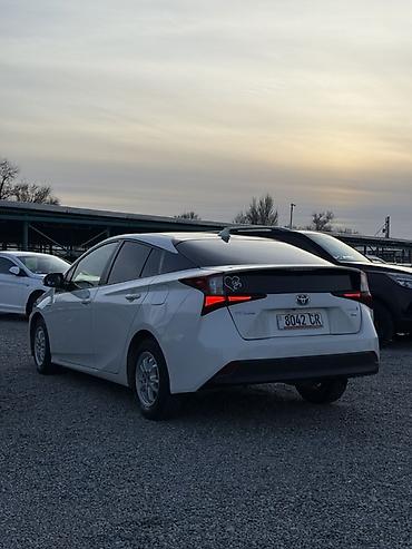 Toyota: Toyota Prius: 2019 г., 1.8 л, Вариатор, Гибрид, Хэтчбэк — 8