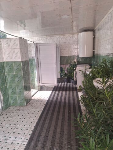 тоголок молдо сыдыкова: 16 м², С мебелью