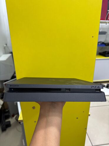 бу чехолы: PS4 Slim
