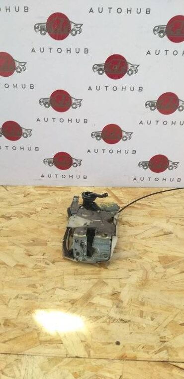 Диффузоры: Замок багажника Toyota Estima R50 2GR-FE 2006 (б/у)