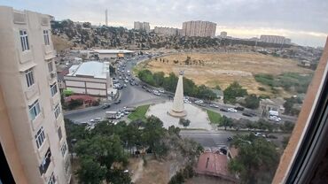 İnformatika: Bakı, Yeni Günəşli Massiv A, 3 otaqlı, Köhnə tikili, m. Xalqlar Dostluğu, 90 kv. m