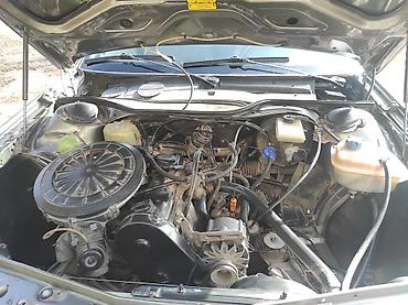 Audi: Audi 100: 1986 г. — 7