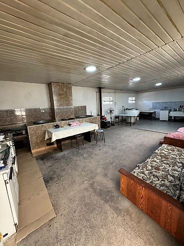 Продажа коттеджей и домов: 6 комнат, 138 м², 15 соток, Бишкек, Агентство недвижимости — 15
