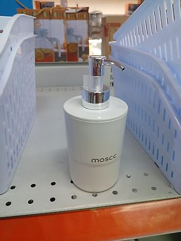 Хозтовары: Дозатор для жидкого мыла moscc - Тип: ручной насосный дозатор - — 1