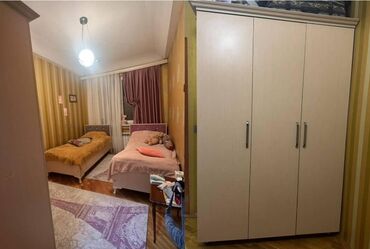 Растения: İki eded yataq+matraslar+dolab satılır. 400 azn. Unvan: Sumqayıt*afa