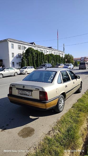 aimb g3: Opel Vectra: 1990 г., 1.6 л, Механика, Бензин, Седан — 4