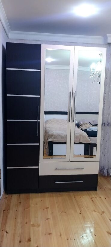 садовая мебель пластиковая: İşlənmiş, Açılan, 3 qapılı Düz dolab, Qarderob, paltar dolabı