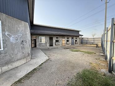 пустой участок бишкек: 400 м², With parking, Другой тип здания — 1
