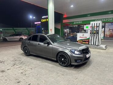 меняю на недвижимость: Mercedes-Benz C-Class: 2011 г., 1.8 л, Автомат, Бензин, Седан