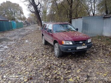 Chevrolet: Chevrolet Blazer: 1998 г., 2.2 л, Механика, Бензин, Кроссовер