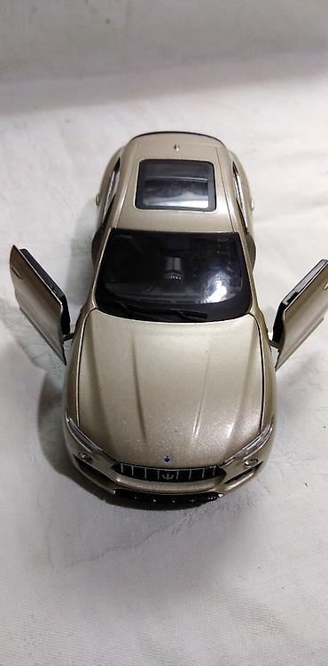 rc servo: Burago Maserati Levante,Fale retrovizori,popravljane pr.osovine — 4