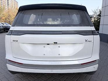 x 7: BYD : 2026 г., Электромобиль, Кроссовер — 7