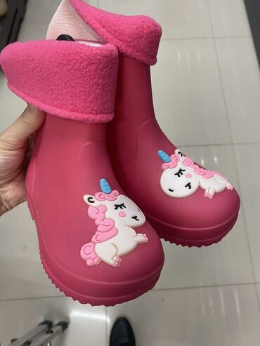 Gumene čizme: Gumene čizme, Veličina - 19 na lalafo.rs — 1 Gumene čizme: Gumene čizme, Veličina - 19 — 1