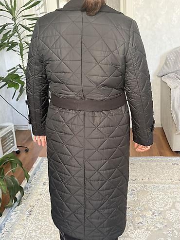 silver roza: Стеганое женское пальто/плащ черного цвета. - Длина: миди, ниже — 2