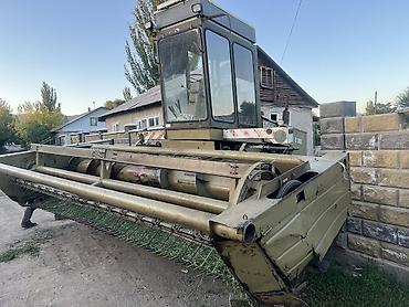 Самоходные косилки: Самоходная косилка-возило E 302 Жатка шумахер Привозной в этом сезон — 12