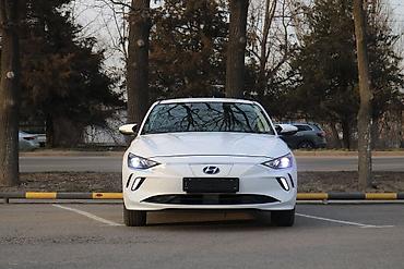 Hyundai: Hyundai : 2021 г., 0.1 л, Автомат, Электромобиль, Седан — 1