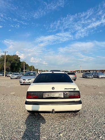 volk racing: Volkswagen Passat: 1993 г., Механика, Бензин, Седан — 4
