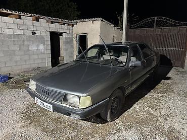 bmw m2: Audi 100: 1989 г., Седан — 1