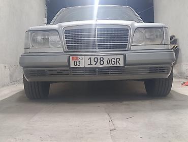 стоп мерс: Mercedes-Benz W124: 1993 г., 2.2 л, Механика, Бензин, Седан — 1