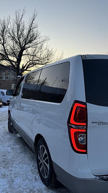 Hyundai: Hyundai H-1 (Grand Starex): 2019 г., 2.5 л, Дизель, Минивэн — 17