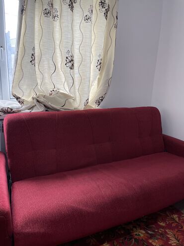 два кресла с подушками: Диван-кровать, цвет - Красный, Б/у