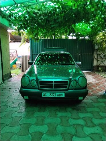 mercedesbenz автомобиль: Mercedes-Benz E 200: 1996 г., 2 л, Механика, Бензин, Седан