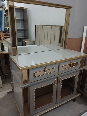 Masa və oturacaq dəstləri: Qonaq otağı üçün, Açılmayan, Dördbucaq masa, 6 stul — 3