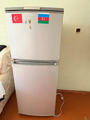 yazi makinasi: İşlənmiş 2 qapılı Beko Soyuducu Satılır, rəng - Ağ — 3