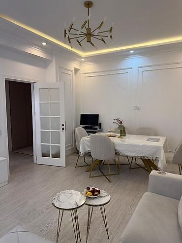room: Əhmədli metrosu çıxışında 2 otaqlı ev uzun müddətli kirayə verilir — 3