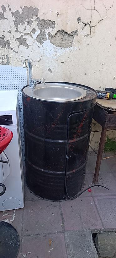 Barrel tipli lavabosu olan sərti dizaynlı əl yuma stendi - Korpus lalafo.az -da Barrel tipli lavabosu olan sərti dizaynlı əl yuma stendi - Korpus