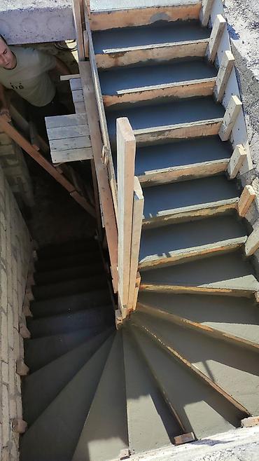 Pilləkən məhəccərləri: Betondan hazırlanmış pilləkənlər müxtəlif layihələr üçün uyğundur. Bu — 17