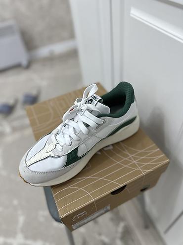 Кроссовки и спортивная обувь: Срочно 🚨 продается Кроссовка Li-Ning Новое 🆕 Оригинал 💯 %✅ Размер — 4