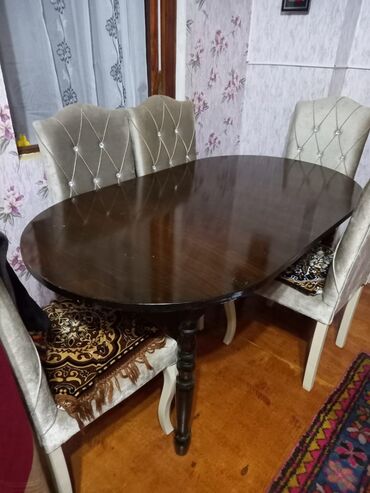 Divanlar: Qonaq otağı üçün, İşlənmiş, Oval masa, 6 stul