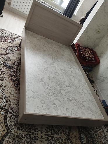 кровть двухспалька: Односпальная кровать, Б/у, Каркас без матраса, длина - 200 см — 1