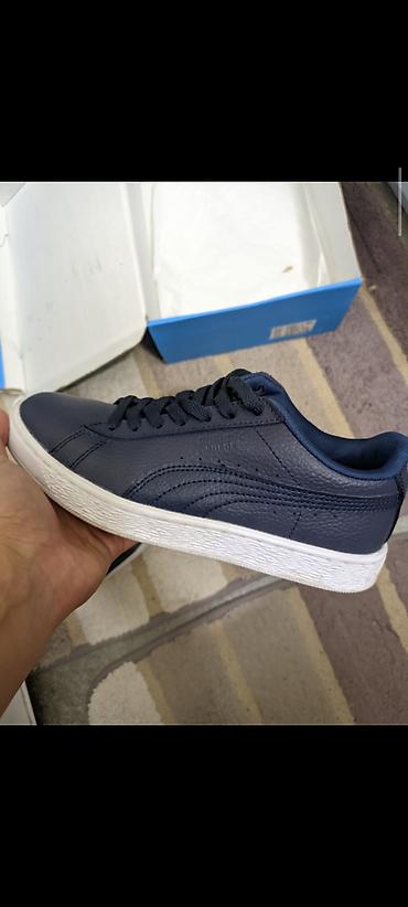 туфли зимние: Продаю классическую обувь Puma синего цвета, не воняют, носил только — 1